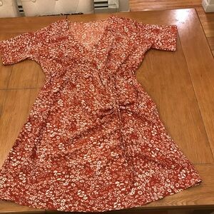 Floral Red Dress IXL. 65 poly 35 cotton lightweight.Runs small